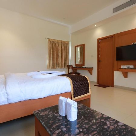 Hotel Ashok Palace Karūr Esterno foto