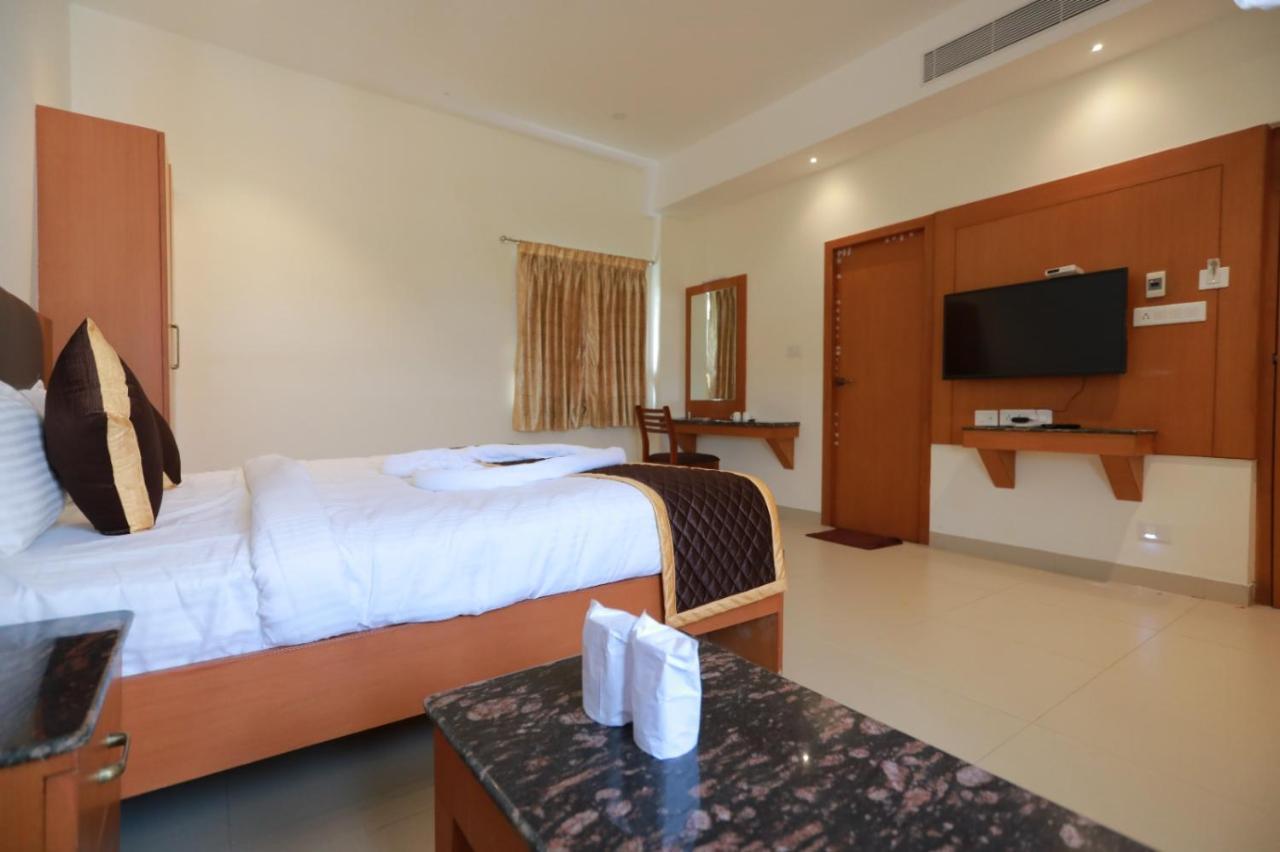 Hotel Ashok Palace Karūr Esterno foto