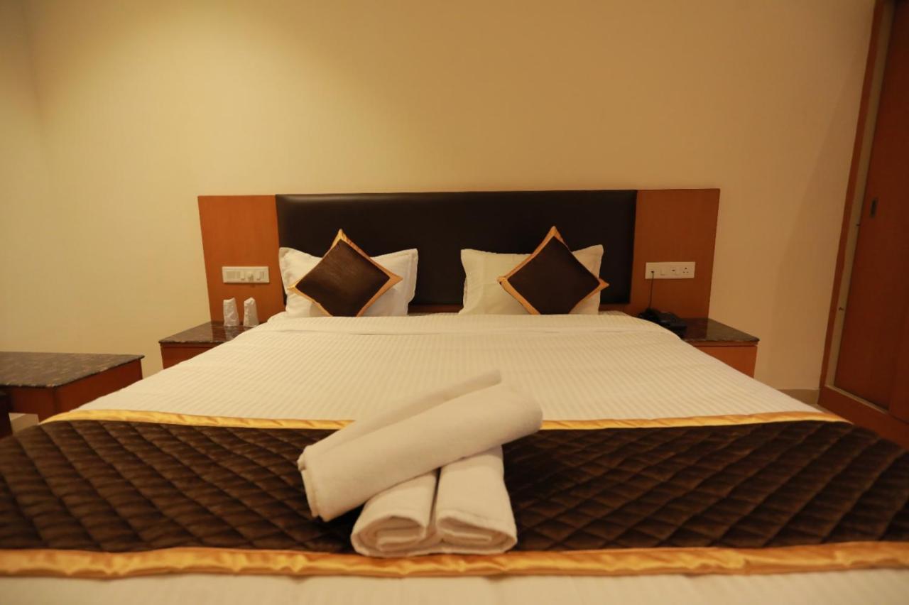 Hotel Ashok Palace Karūr Esterno foto