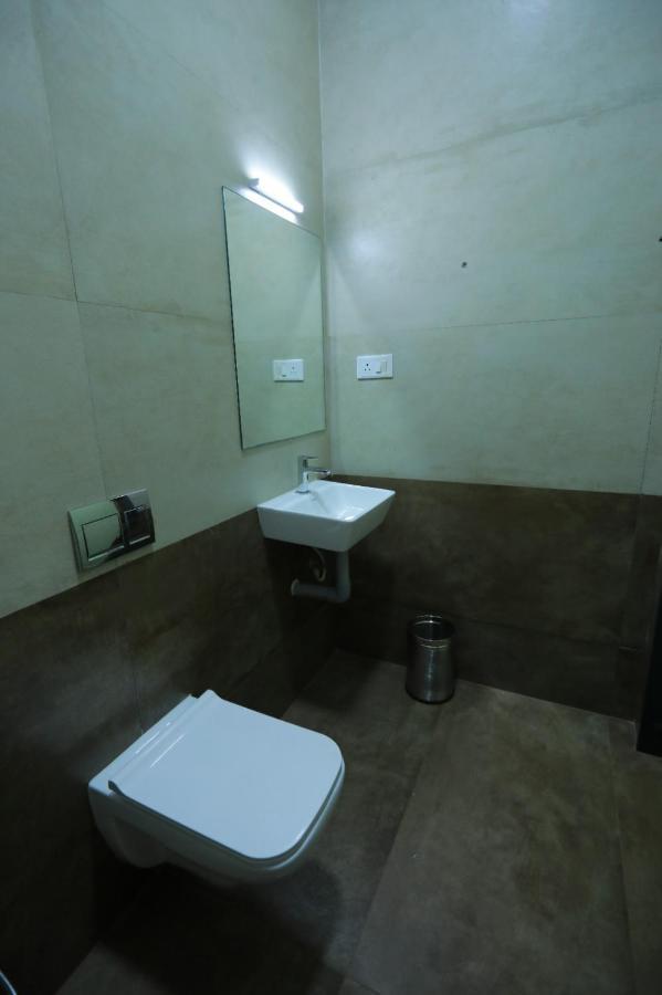 Hotel Ashok Palace Karūr Esterno foto